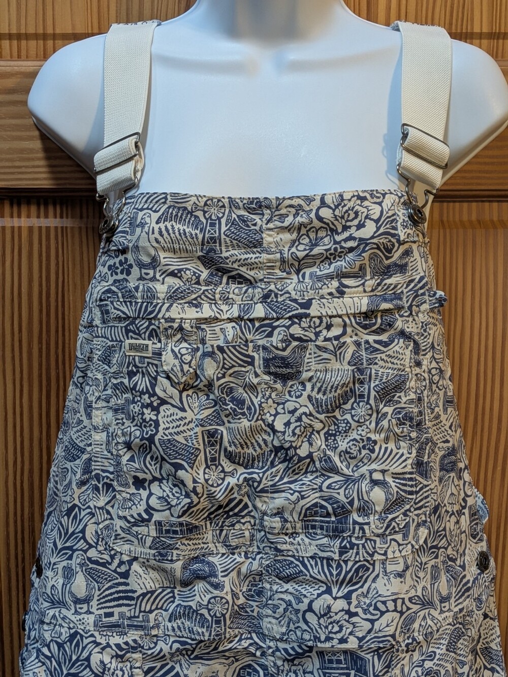 Duluth Trading Co Women's XL Heirloom Gardening Bib Overalls Blue/White Farm - Picture 8 of 16